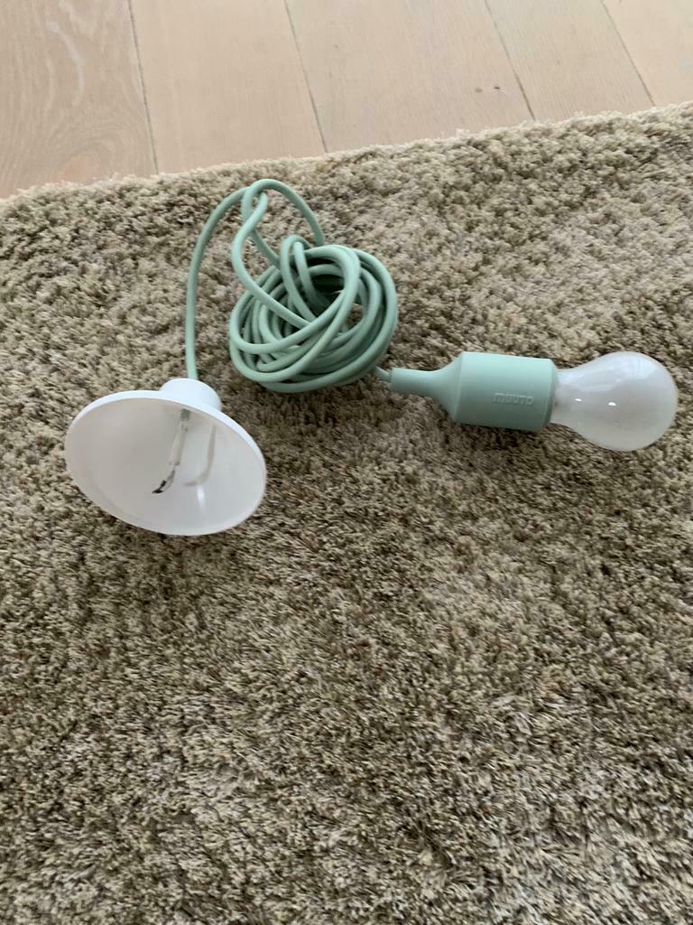 Mintgroene lamp muuto, Huis en Inrichting, Ophalen of Verzenden, Zo goed als nieuw, Kunststof, Modern