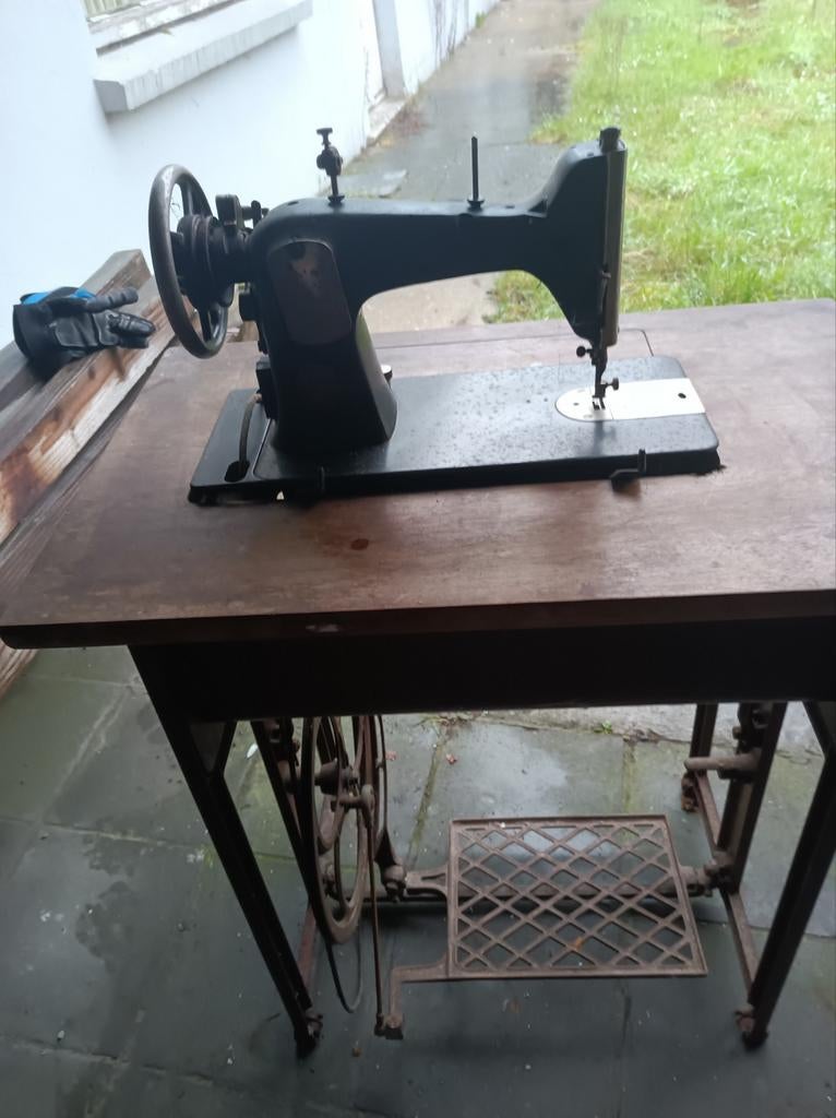 naaimachine pfaff kaiserslautern, Antiek en Kunst, Ophalen