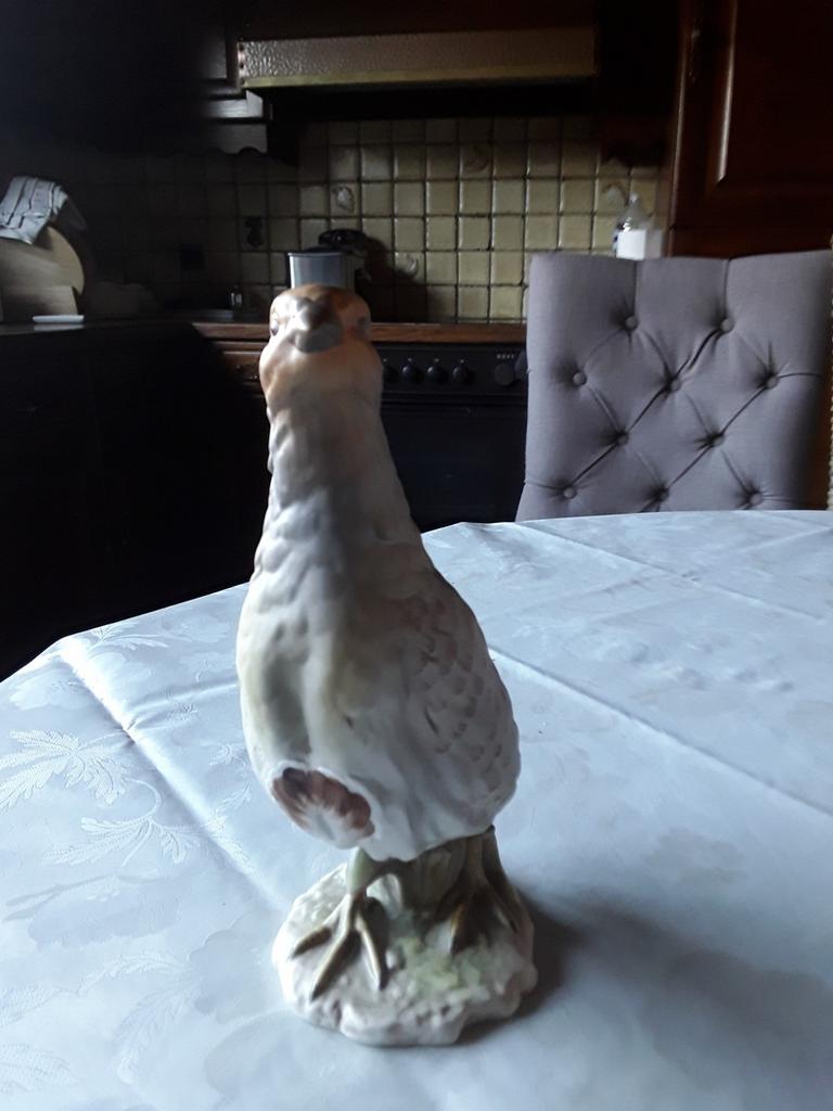 GOEBEL   GROTE   REDHUHN   AFHALEN  ERPE  _ MERE, Ophalen, Zo goed als nieuw