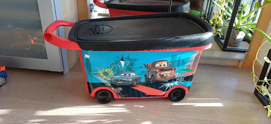 Opbergdoos op wielen van Cars, Ophalen, Zo goed als nieuw, Jongen of Meisje