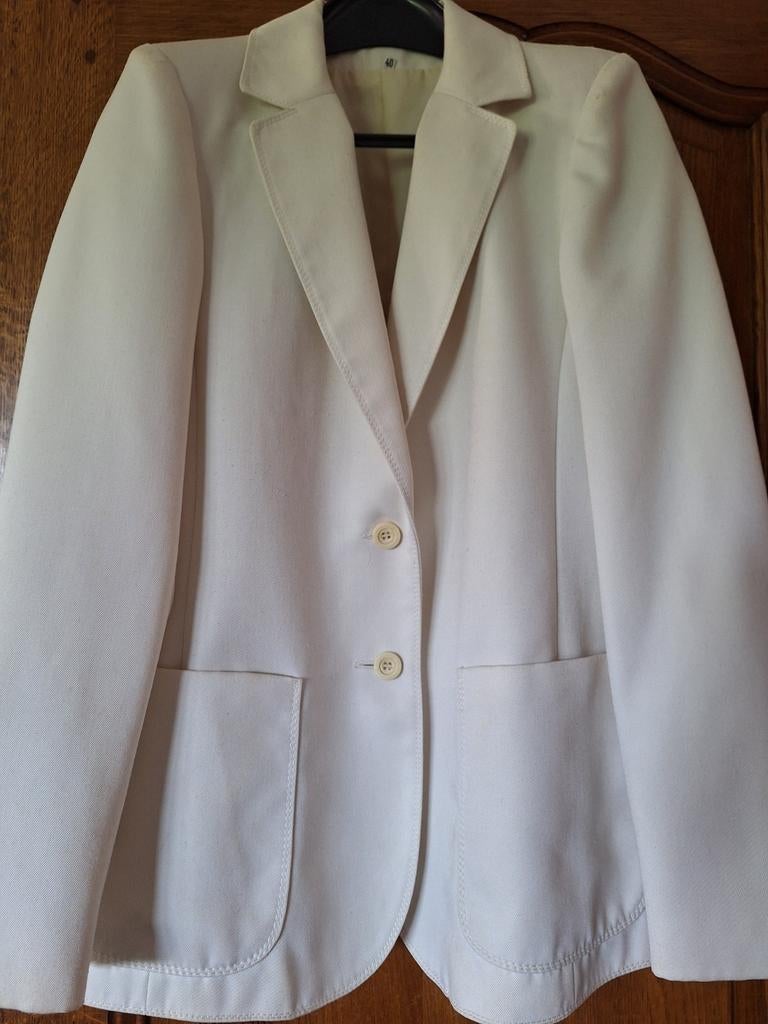 Veste blanche d' été légère ,avec surpiqures ,taille 38- 40, Enlèvement, Comme neuf, Taille 38/40 (M), Blanc