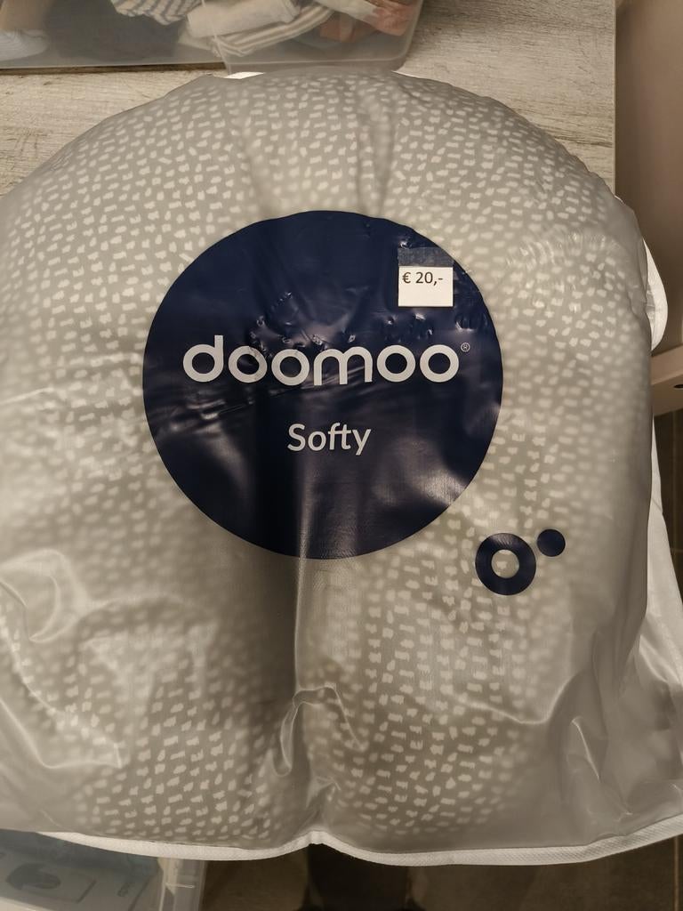 Domo borstvoedingskussen groen gestippeld, Kinderen en Baby's, Ophalen, Zo goed als nieuw