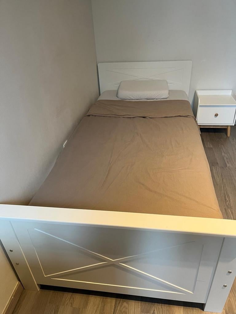 Kinderbed 90x200 cm – Wit – In goede staat, Ophalen, Wit