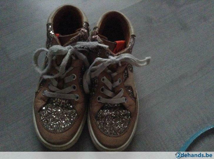 Mooie lederen glitterschoenen in maat 31, Ophalen of Verzenden, Gebruikt, Meisje, Sportschoenen
