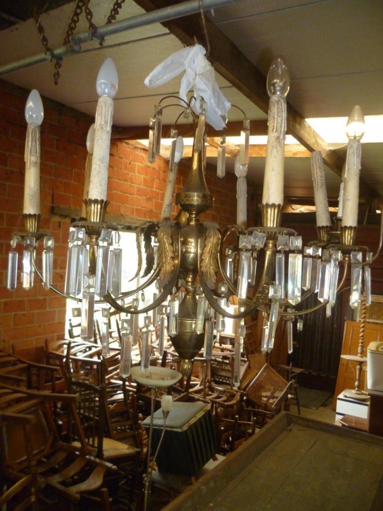 OUDE LUSTER MET CRISTAL, Enlèvement