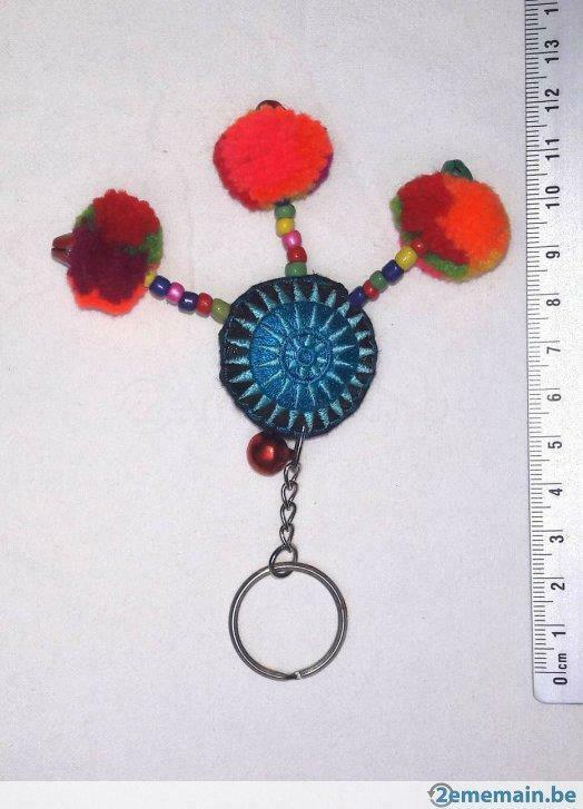 Porte clé tissu brodé  F381, Enlèvement ou Envoi, Neuf