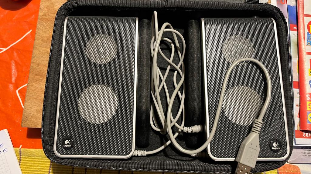 Logitech luidsprekers, Audio, Tv en Foto, Luidsprekerboxen, Ophalen, Zo goed als nieuw
