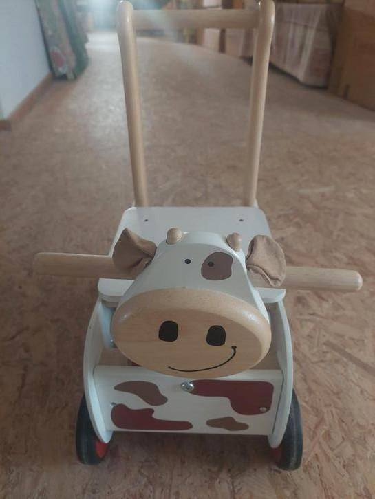 Houten zitje en/of loopwagen in koe design Im Toy 12M, Ophalen of Verzenden, Zo goed als nieuw