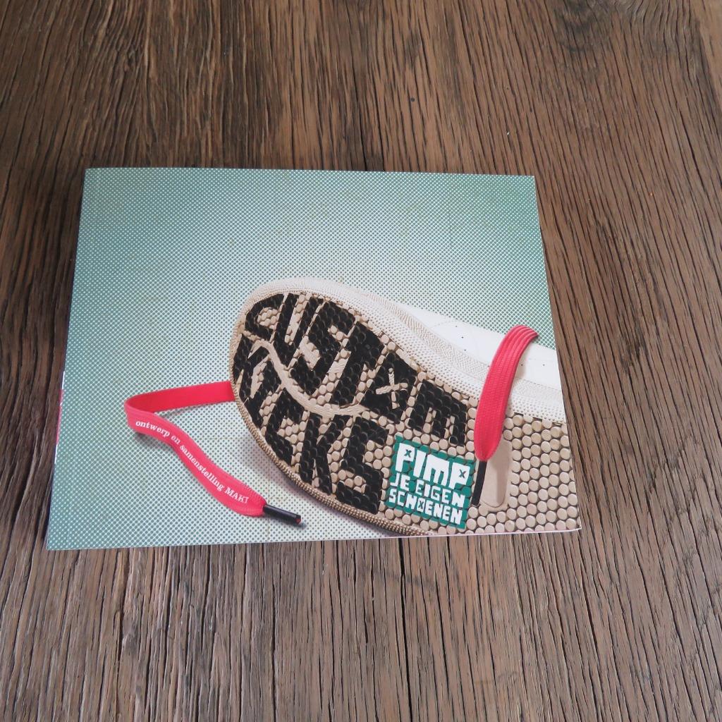 Custom Kicks Pimp je eigen schoenen Saskia Steur Carla De Ro, Ophalen of Verzenden