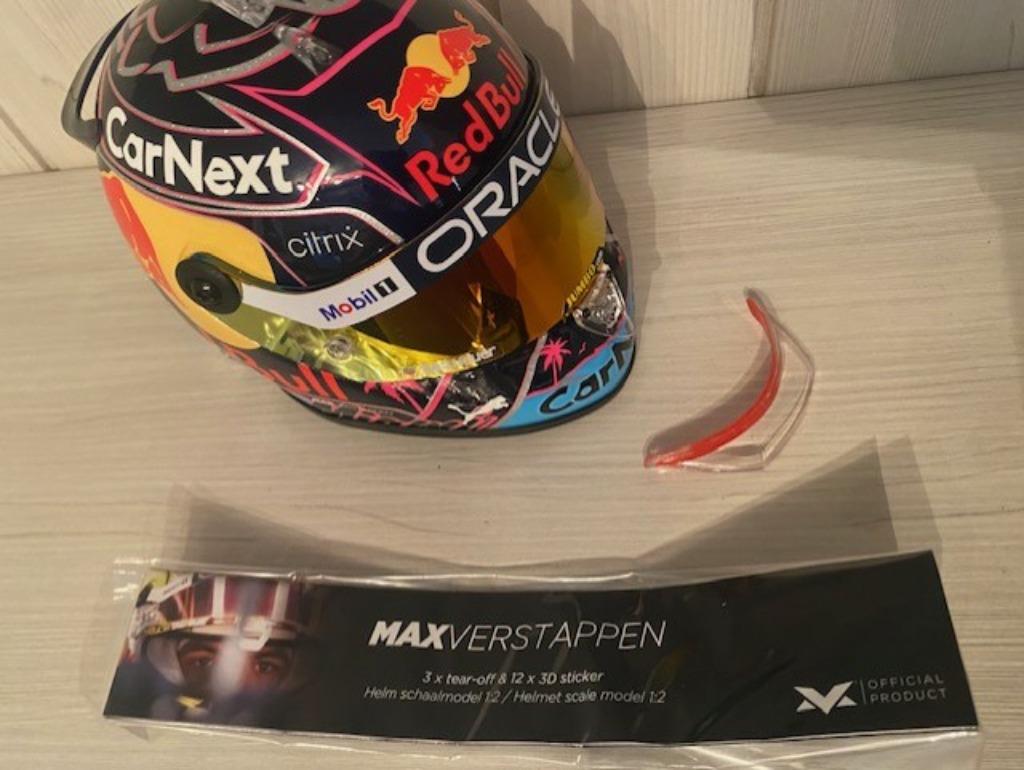 MAX VERSTAPPEN MIAMI GP 2022 1/2 SCALE HELMET, Enlèvement ou Envoi, Comme neuf, ForTwo
