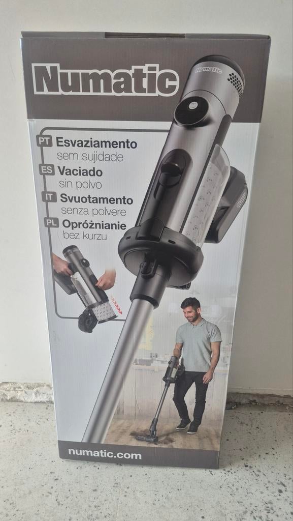 Volledige nieuwe steelstofzuiger Numatic - nieuw €380 -, Enlèvement, Aspirateur