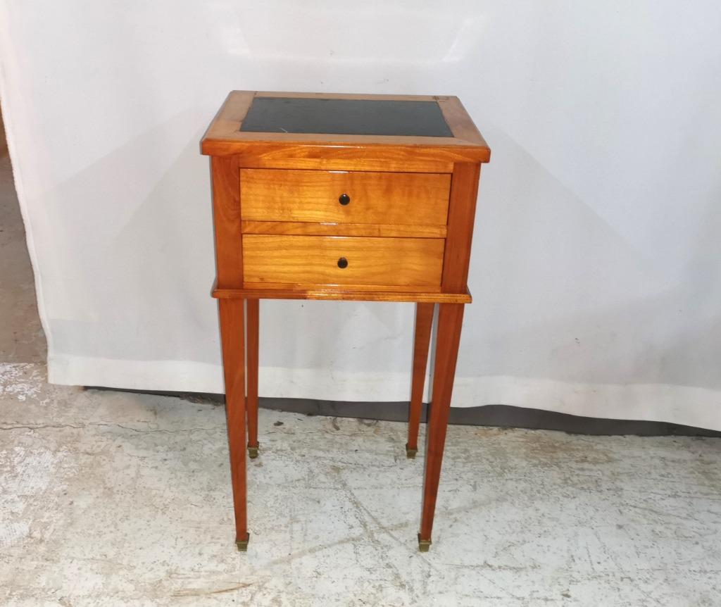 Petit meuble d'appoint ancien à 2 tiroirs en merisier L 35 c, Enlèvement