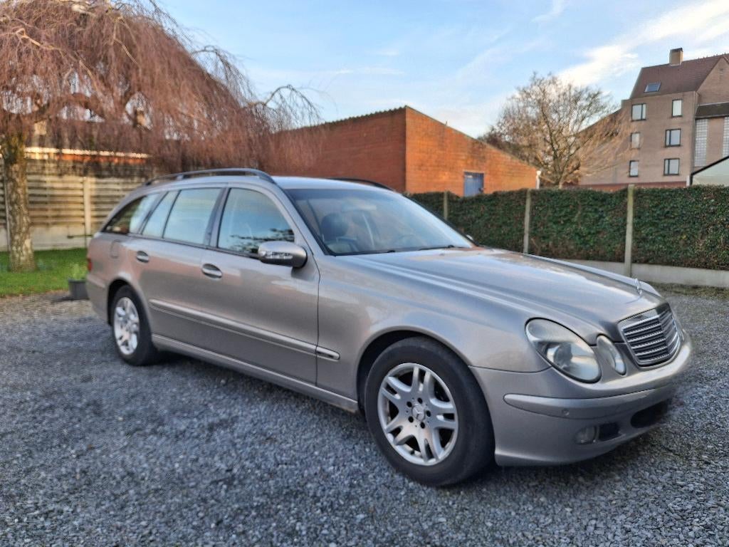 Mercedes E 220 CDI Break – 2004, Argent ou Gris, Achat, 110 kW, Boîte manuelle