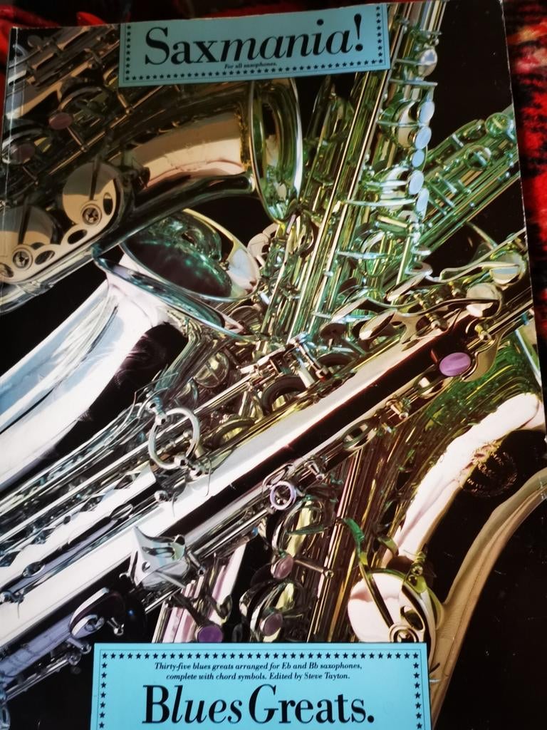 Saxmania greatest blues hits bladmuziek 1992 uitgave, Muziek en Instrumenten, Les of Cursus, Ophalen of Verzenden, Zo goed als nieuw