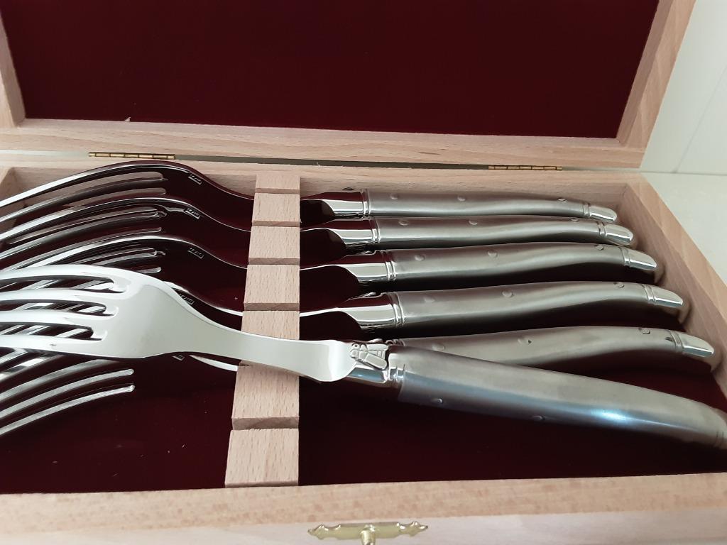 LAGUIOLE VORKEN 12 STUKS, Nieuw, Ophalen of Verzenden, Los bestek, Inox of Chroom