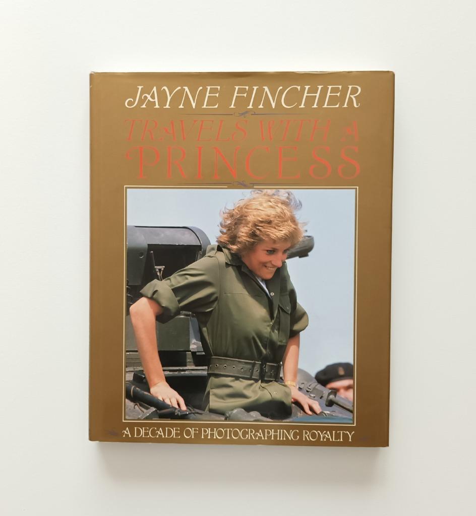 Travels with a princess (Jayne Fincher), Verzamelen, Ophalen of Verzenden, Zo goed als nieuw, Tijdschrift of Boek