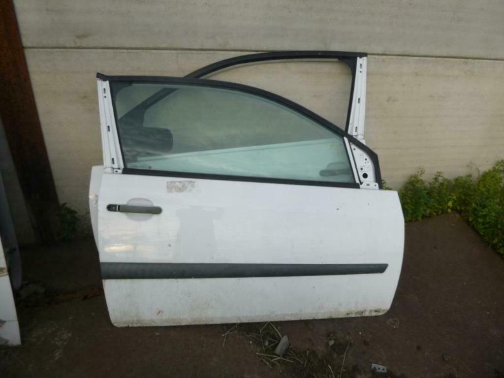 portiere droite ford fiesta  3 portes blanc de 2002-2008, Autos : Pièces & Accessoires, Carrosserie & Tôlerie, Porte, Ford, Avant