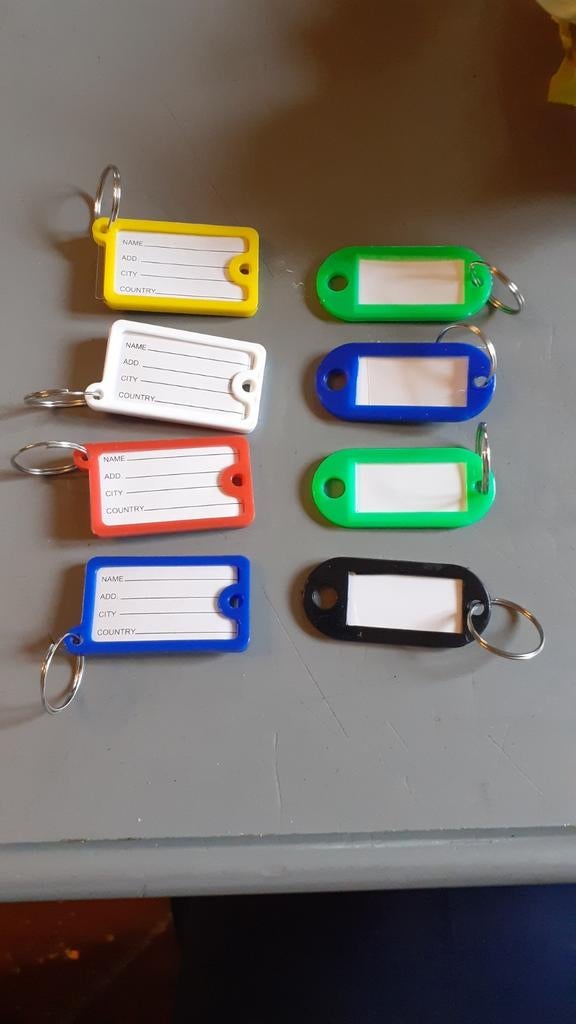 8 porte clé avec étiquette nominative plastique, Divers, Accessoires de bureau, Neuf, Enlèvement ou Envoi