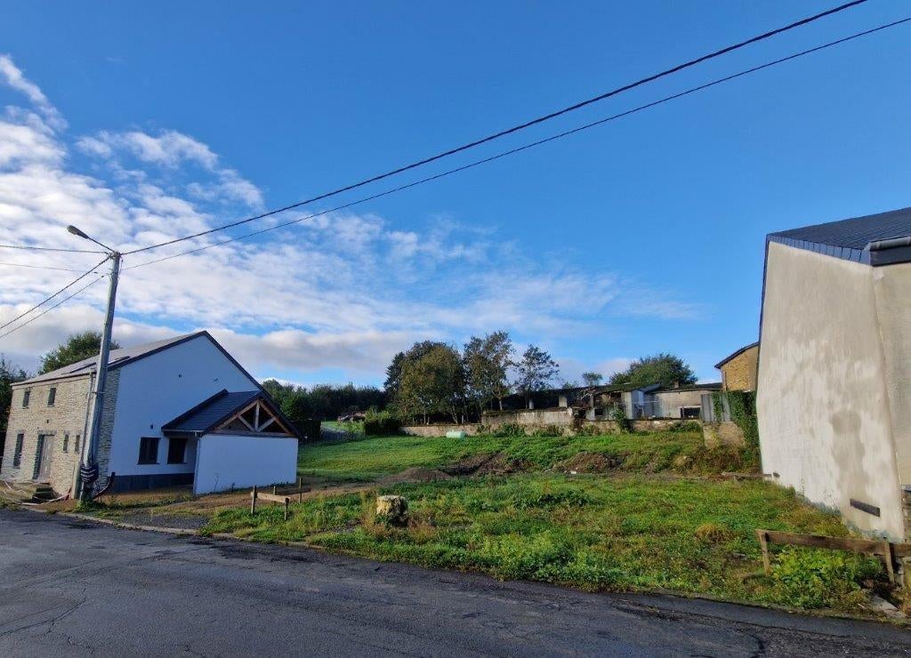 6830 Les Hayons: grond van +- 6a 60ca., Immo, Gronden en Bouwgronden, 500 tot 1000 m²