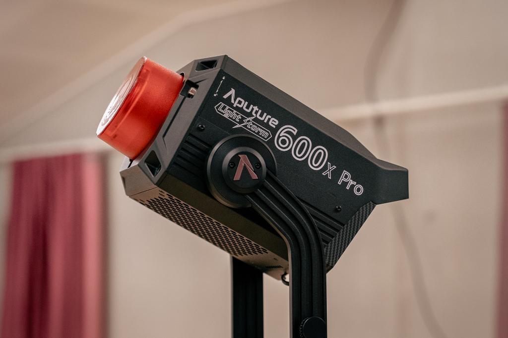 Aputure LS 600x INTACTE, Enlèvement ou Envoi, Comme neuf, Autres types