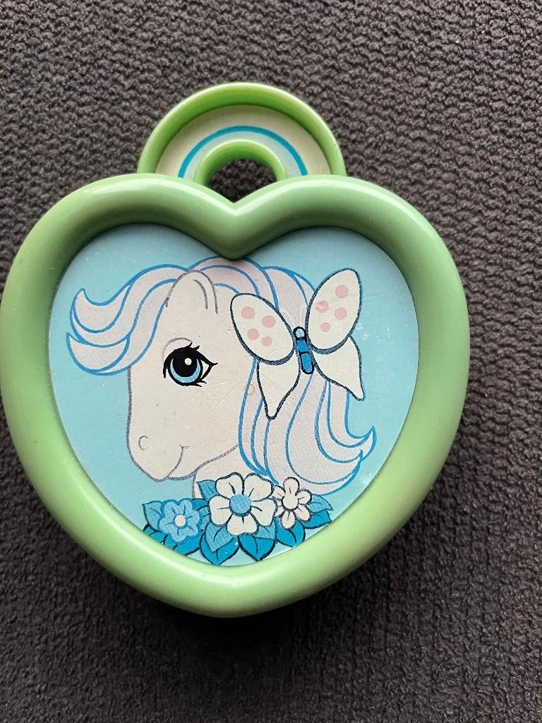 Boîte à bijoux My Little Pony G1 bleue, Envoi