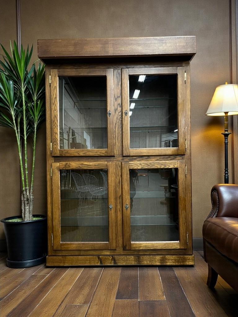 vintage stoere houten  vitrinekast /  kast, Antiek en Kunst, Ophalen of Verzenden
