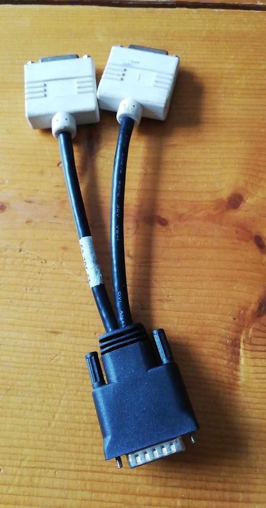 DMS 59 to 2x DVI Splitcable, Ophalen of Verzenden, Gebruikt, DVI