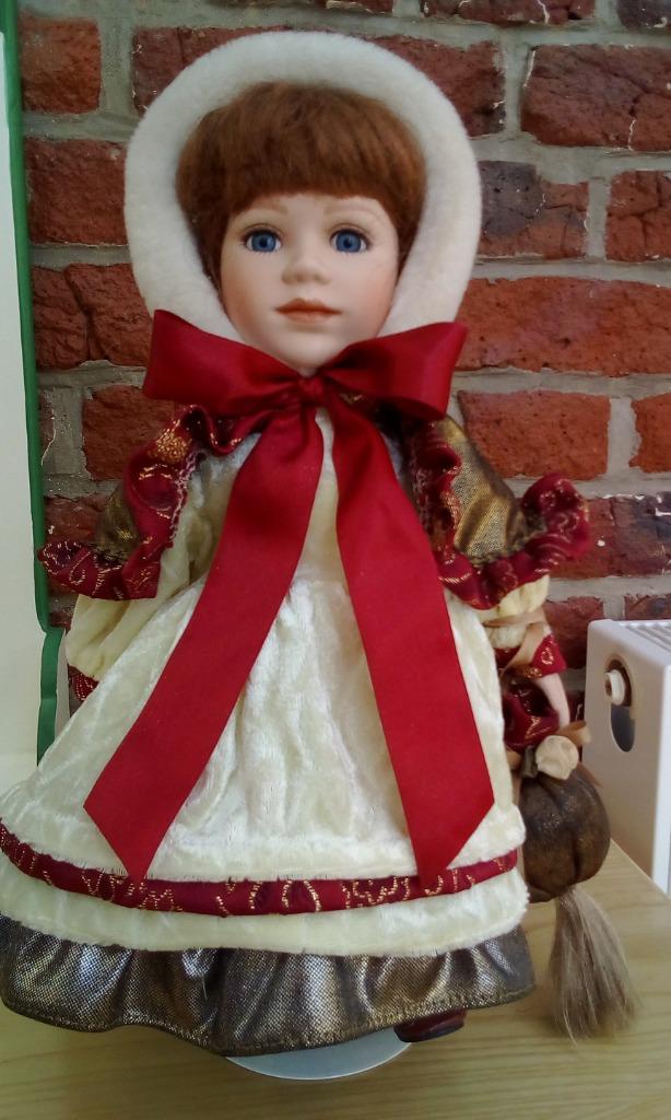 Poupée de collection en porcelaine., Enlèvement, Comme neuf, Poupée