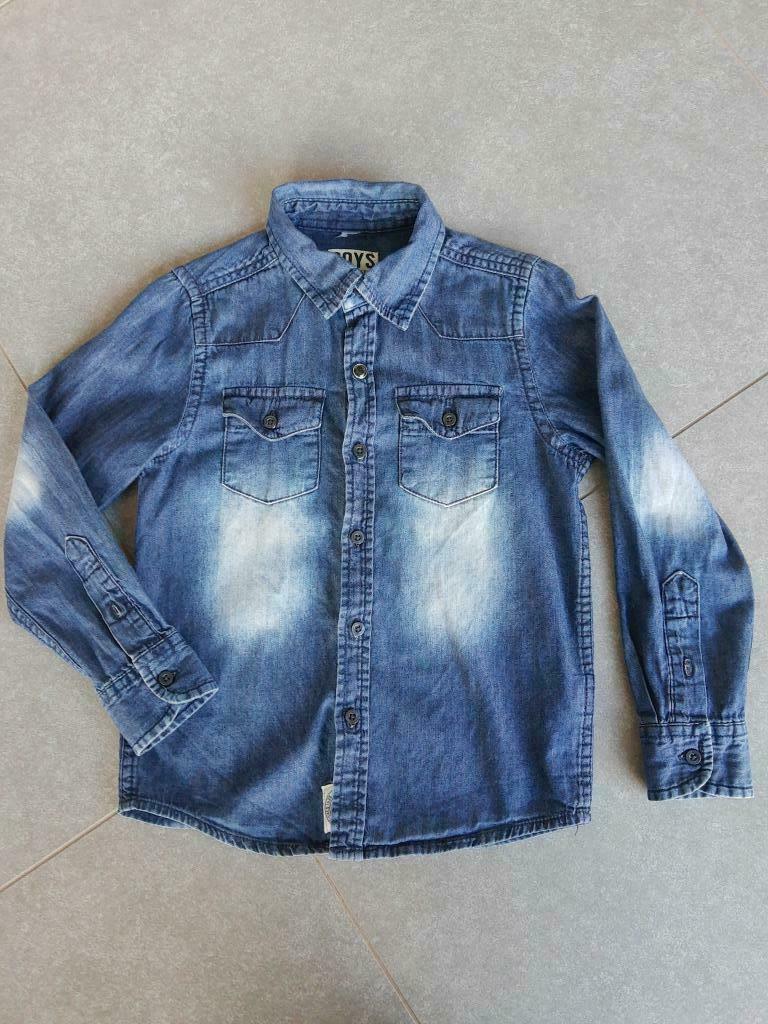 jeans hemd met lange mouwen maat 110 / 116, Kinderen en Baby's, Kinderkleding | Maat 110, Overhemd of Blouse, Ophalen of Verzenden