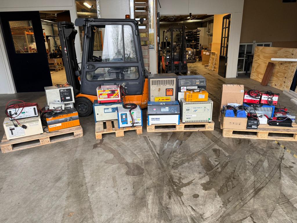 Acculaders 24v, 36v, (80v), Enlèvement, Utilisé