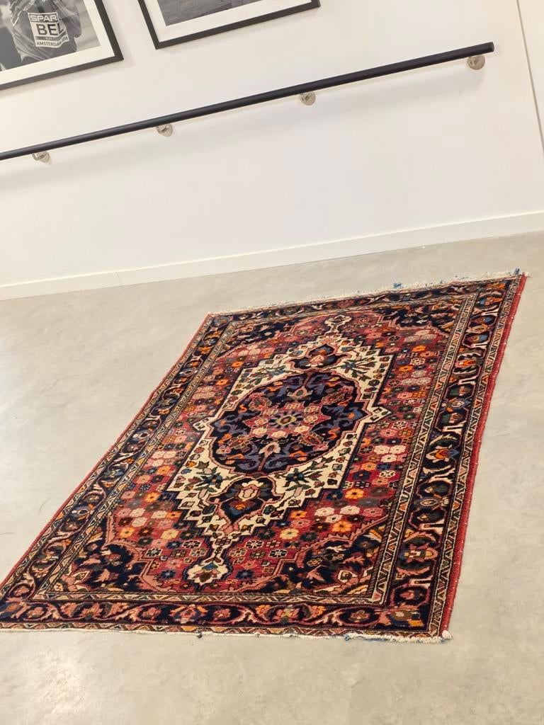 Ancien tapis noué main, Maison & Meubles, 150 à 200 cm, 100 à 150 cm, Enlèvement, Utilisé