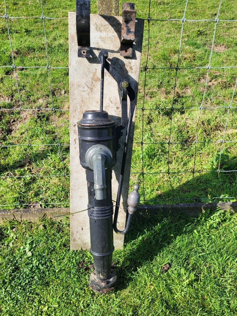 Pompe à eau ancienne, Enlèvement, Utilisé, Manuelle, Pompe de forage
