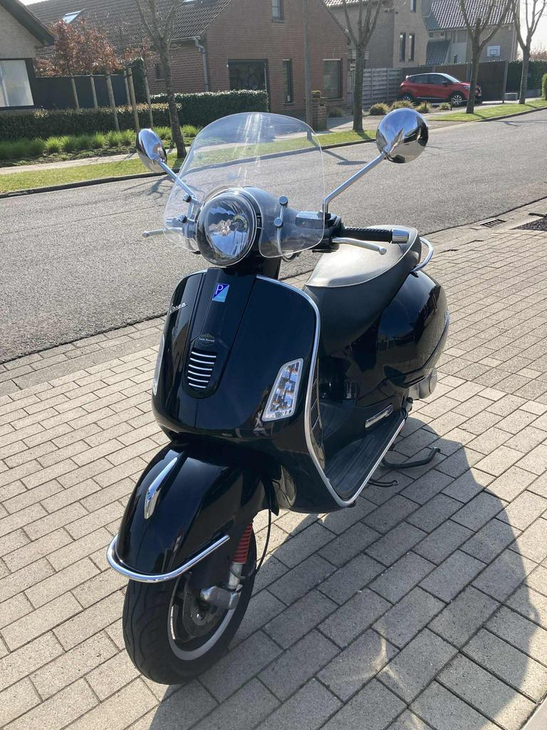 Vespa GTS 300 Super Nero Lucido., Autres modèles, 300 cm³, Comme neuf, Enlèvement
