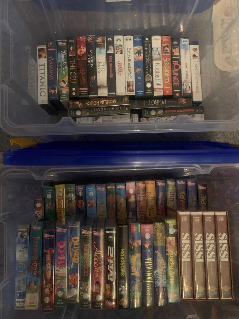 GRATUIT - VHS (fr disney + autres), CD & DVD, VHS | Film, Enlèvement, Utilisé