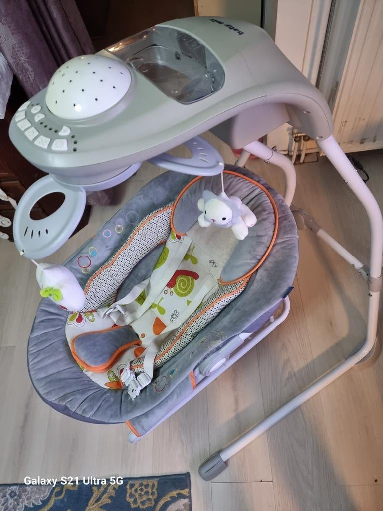 Volautomatisch elektrische schommelstoel., Kinderen en Baby's, Ophalen, Zo goed als nieuw, Schommelstoel