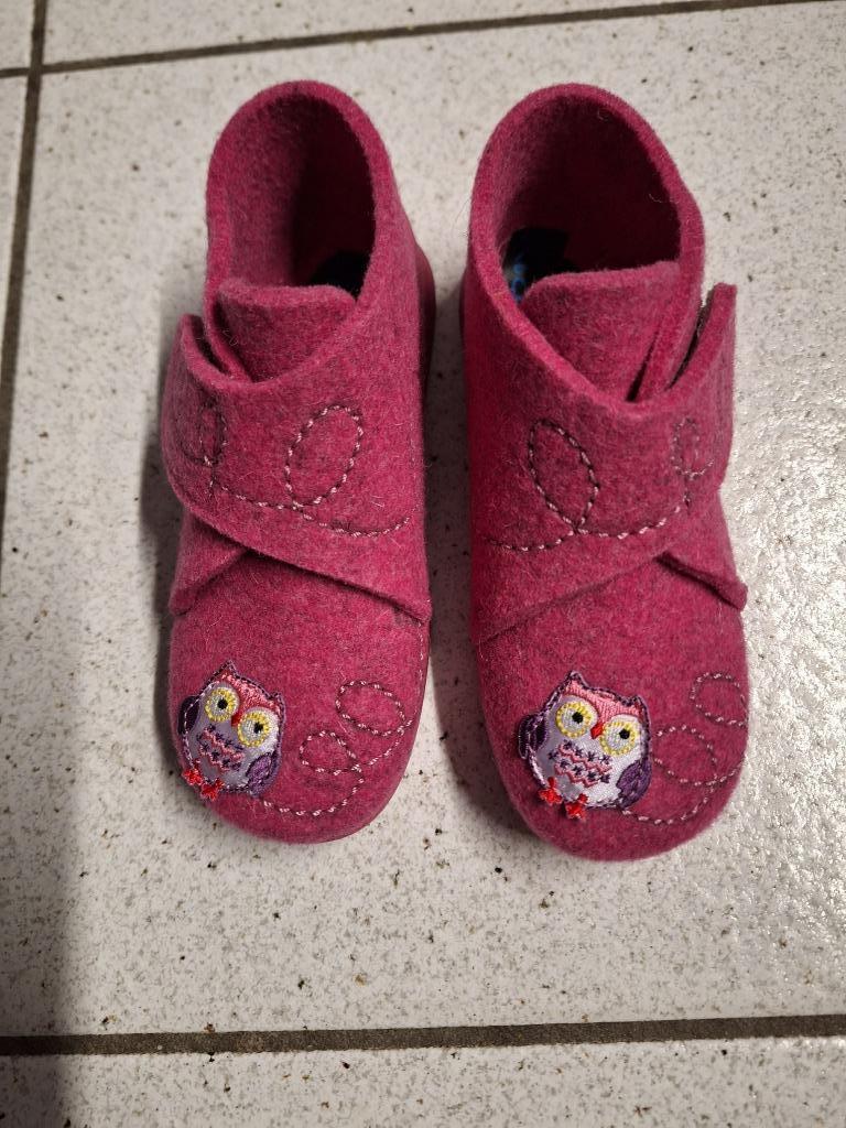 NIEUW, roze warme pantoffels meisje maat 26, Meisje, Schoenen, Nieuw, Ophalen of Verzenden