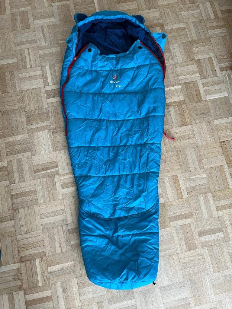 Sac de couchage enfants marque Deuteur très bon état, Enfants & Bébés, Bleu, Comme neuf, Raccourcissable, Enlèvement