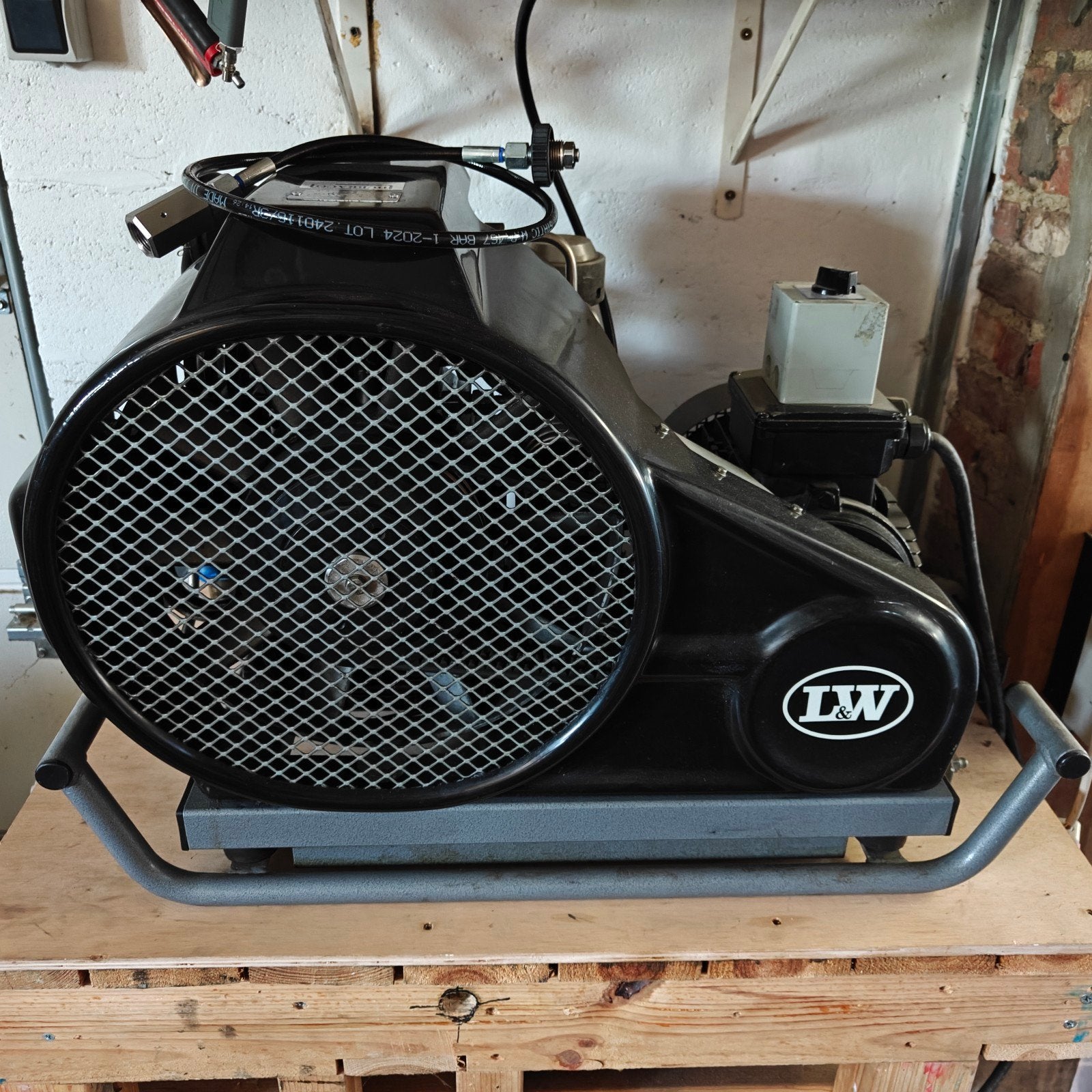 Duik compressor 300bar, Ophalen