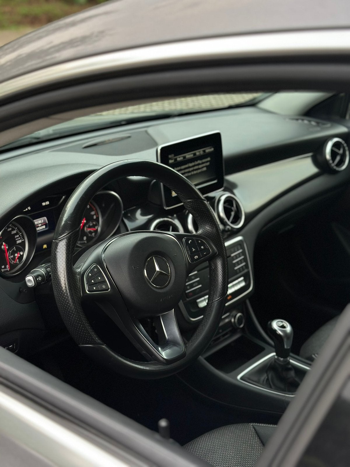 Mercedes CLA 180D Carplay Radar parkeerhulp gps onderhouden, Auto's, 4 cilinders, Leder en Stof, 1451 kg, Particulier