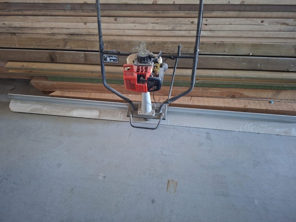 Betontrilbalk., Ophalen, Gebruikt
