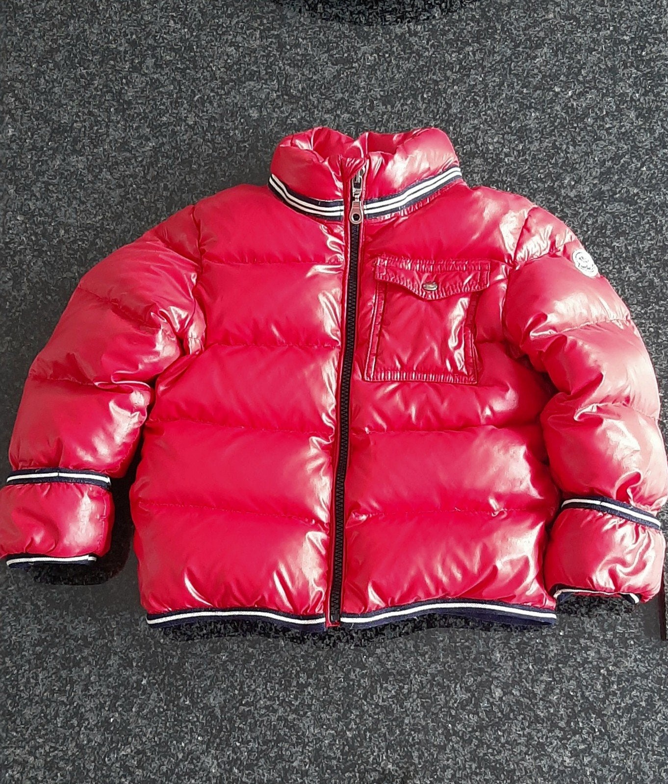 Doudoune Moncler Branson pour enfants — Rouge — Taille 3A (1, Garçon ou Fille, Comme neuf, Manteau, Moncler