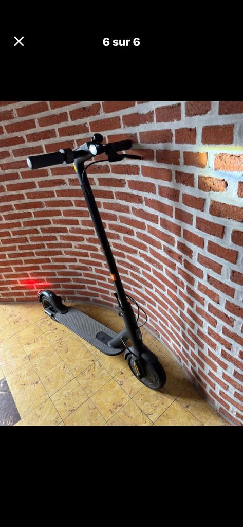 Trottinette électrique a vendre xiaomi, Vélos & Vélomoteurs, Enlèvement, Comme neuf