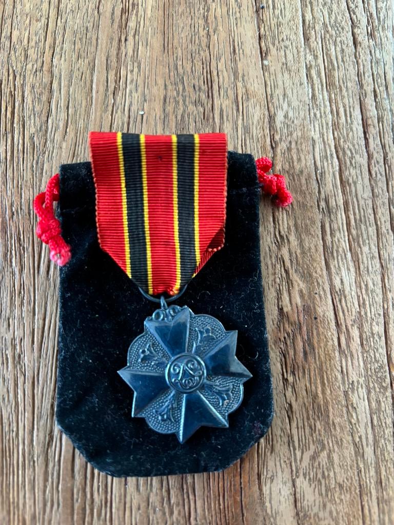 verschillende eretekens van de arbeid, Verzamelen, Ophalen of Verzenden