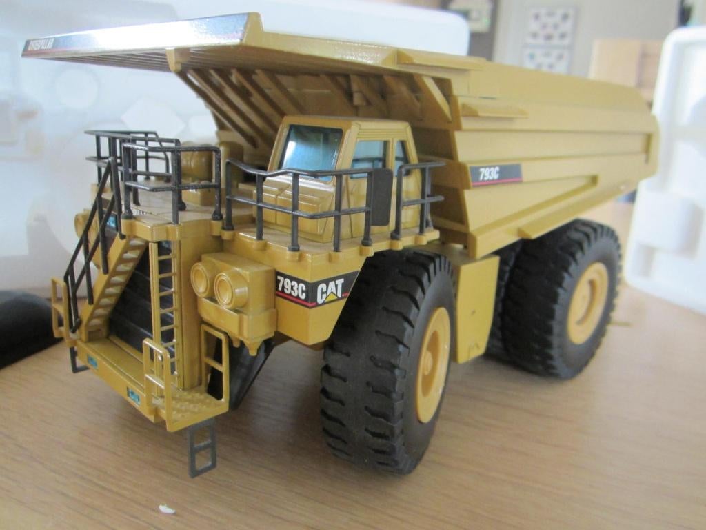 CAT 793C, Enlèvement ou Envoi, Comme neuf