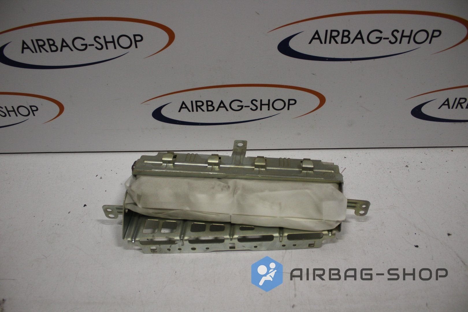 Suzuki KIZASHI Knieairbag Knie Airbag 2010 - heden, Gebruikt, -, -, Ophalen of Verzenden