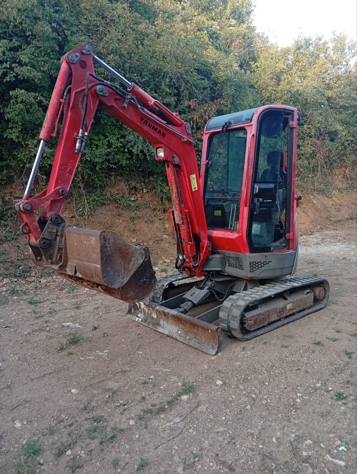Mini pelle Yanmar VIO25-année 2010  /26869h, Articles professionnels