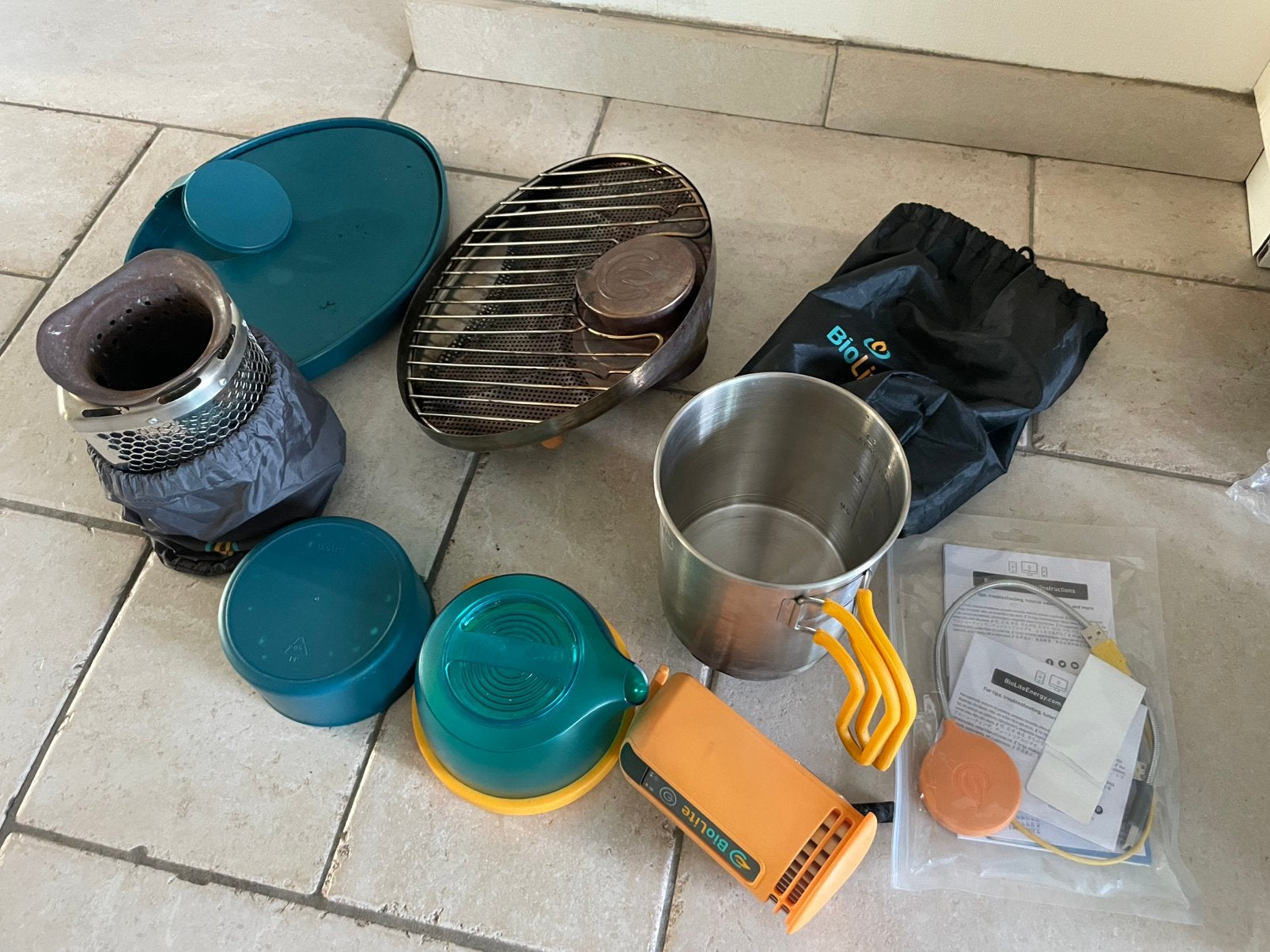 Ensemble de réchauds de camping Biolite, Caravanes & Camping, Enlèvement ou Envoi, Comme neuf