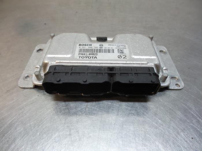 Ordinateur gestion moteur d'un Toyota Aygo (Aygo 05-), Autos : Pièces & Accessoires, -, 3 mois de garantie, Toyota, Utilisé