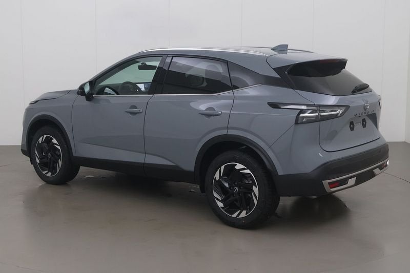 Nissan Qashqai 1.3 dig-t n-connecta xtronic 158 AT, Auto's, Automaat, Gebruikt, 4 cilinders, Overige bekleding
