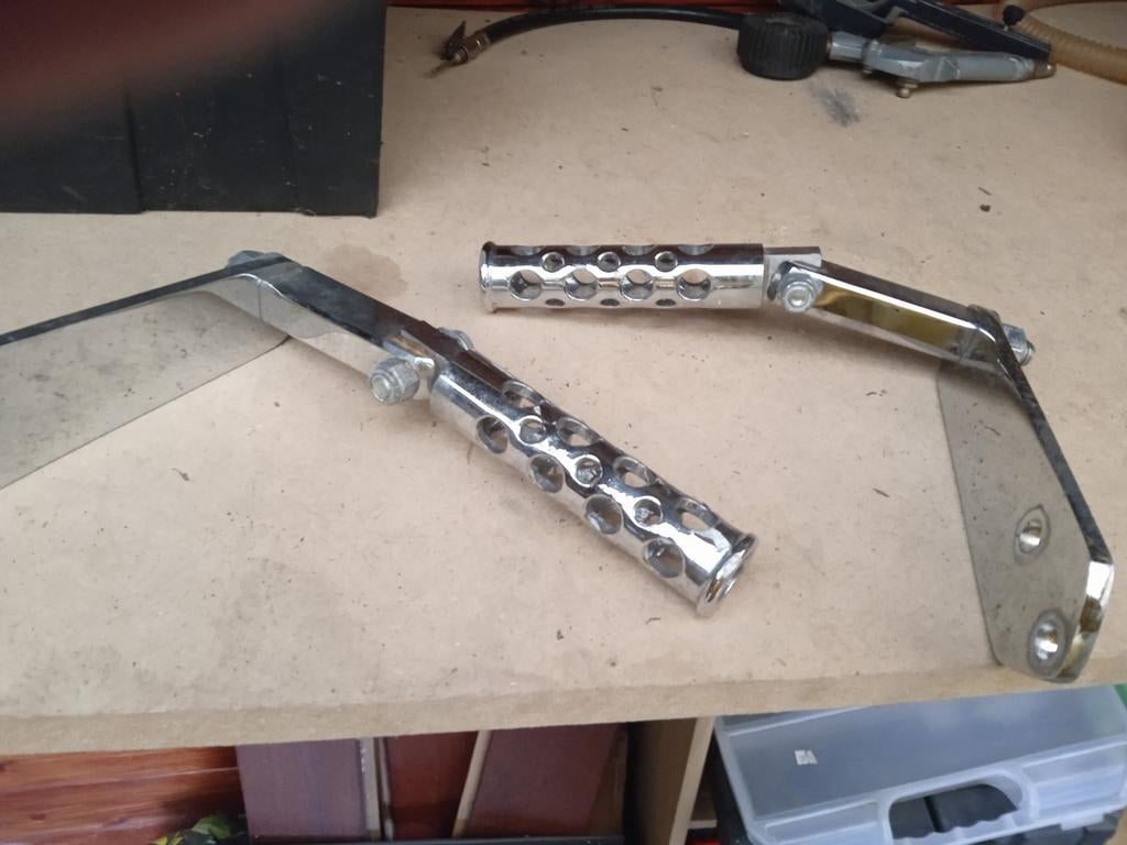 Highway pegs dyna 2006, Motoren, Ophalen